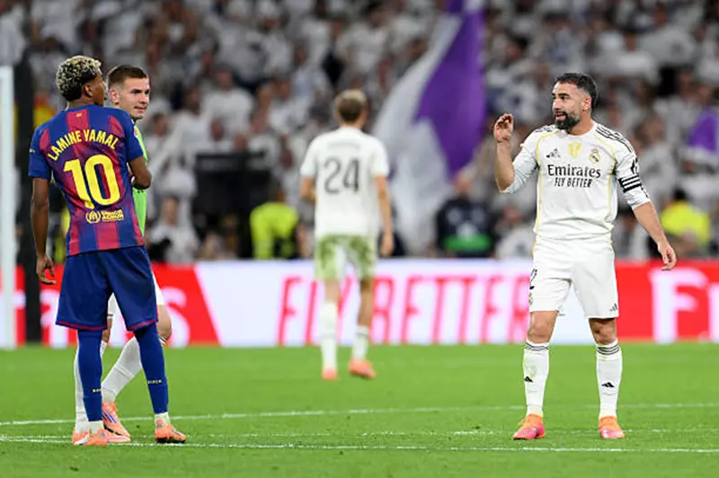 دي يونج: يامال لم يقل إن ريال مدريد يسرق ويشتكي.. وأتفهم غضب اللاعبين